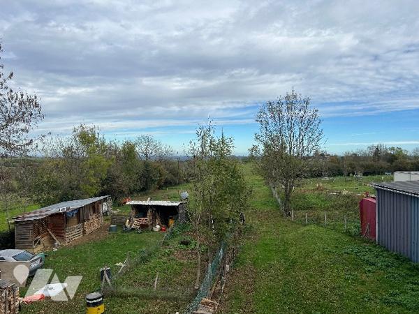 Grange rénovée de 167 m² habitables, avec terrain de 860 m² environ sur CIEUTAT, sans vis à  vis.