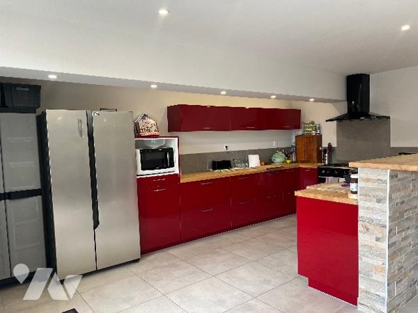 Grange rénovée de 167 m² habitables, avec terrain de 860 m² environ sur CIEUTAT, sans vis à  vis.