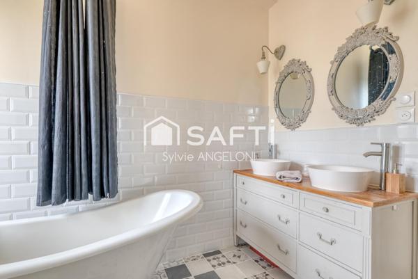 Maison de caractère 195 m² Jardin, Piscine, Dépendances