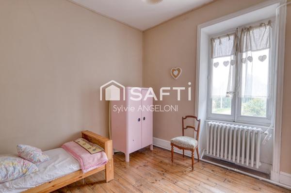 Maison de caractère 195 m² Jardin, Piscine, Dépendances