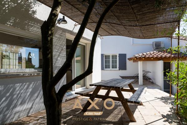 EXCLUSIVITE - AIX EN PROVENCE - SET CLUB - MAISON T8 260M2 ET T2 40M2 - VUE -  TERRAIN 4000M2 - 2 495 000 Euros