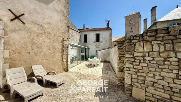 Maison centre village à rénover La Flotte 6 pièces 145m²