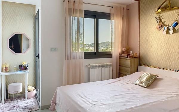 Maison à vendre    6 pièces • 182 m2 Villars