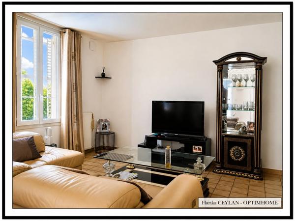 Opportunité d'investissement : immeuble de rapport de 10 appartements à deux pas de la gare de Creil.