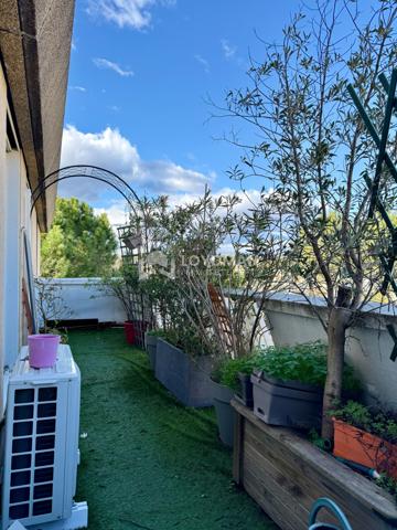 Montpellier (34070) T4 102m2 avec 2 terrasses et une place de parking dernier étage.