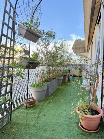 Montpellier (34070) T4 102m2 avec 2 terrasses et une place de parking dernier étage.