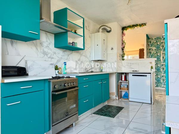 Montpellier (34070) T4 102m2 avec 2 terrasses et une place de parking dernier étage.