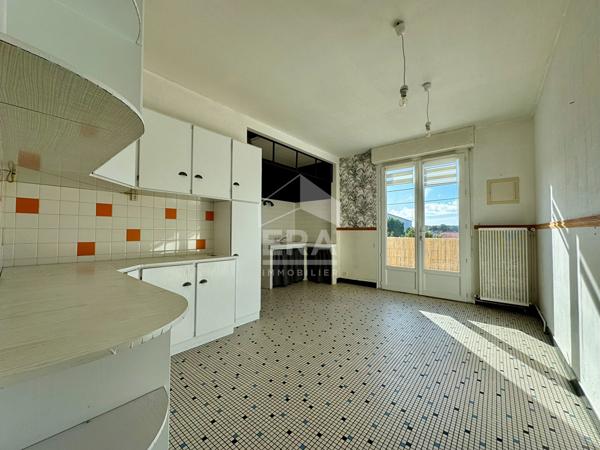 Bien rare avec grand atelier et appartement T4 ? Fort potentiel, à proximité de Pontaillac