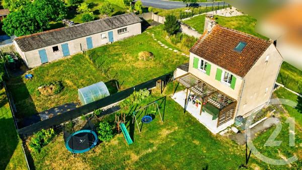 Maison à vendre  5 pièces - 105 m 2   SEZANNE  - 51