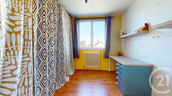 Maison à vendre  5 pièces - 105 m 2   SEZANNE  - 51