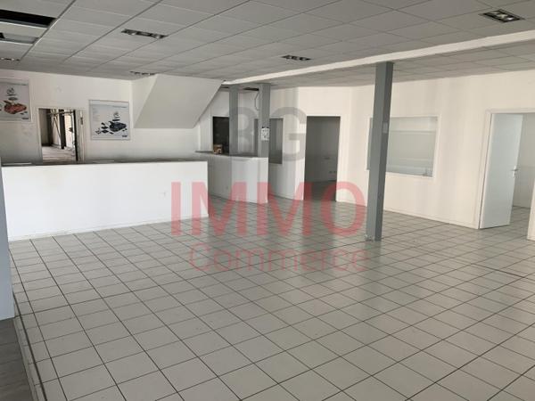 Location / Local Commercial