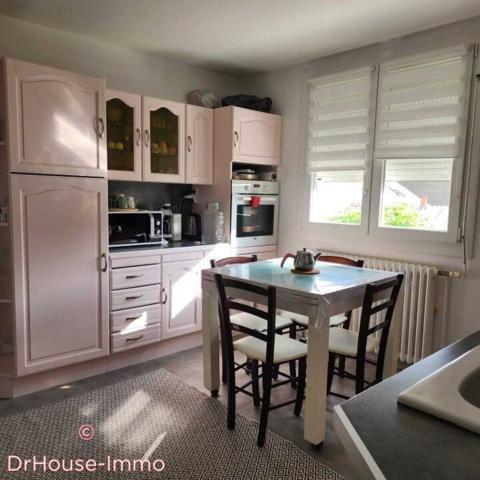 Immeuble à vendre 10 pièces de 210 m²