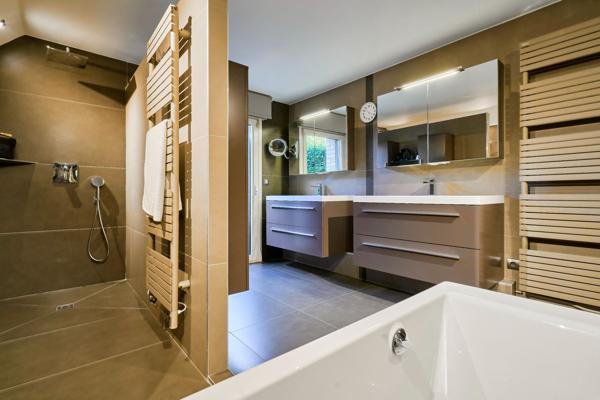 Vente Maison de luxe Marcq-en-Barœul 11 Pièces 439.95 m²