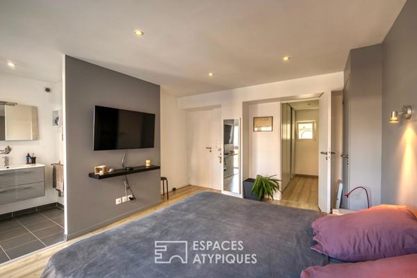 Loft issu de bureaux dans un immeuble remarquable du centre-ville