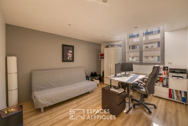 Loft issu de bureaux dans un immeuble remarquable du centre-ville