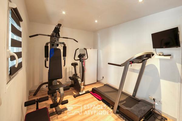 Loft issu de bureaux dans un immeuble remarquable du centre-ville