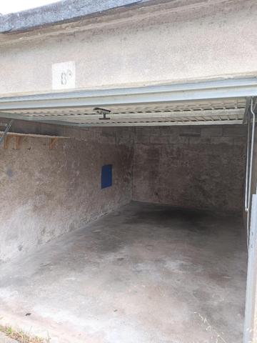 Parking / Garage à louer à Nantes