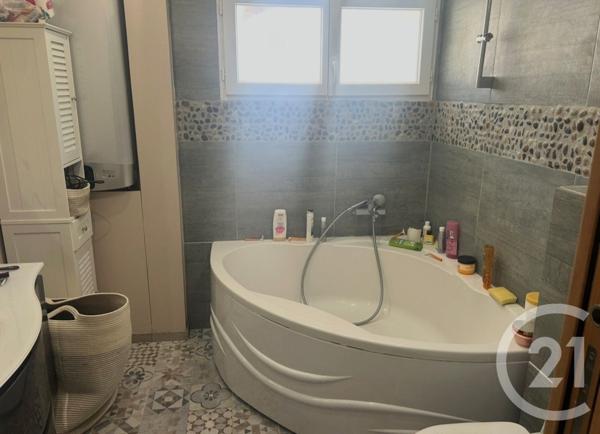 Maison à vendre  9 pièces - 167 m2 SIX FOURS LES PLAGES - 83