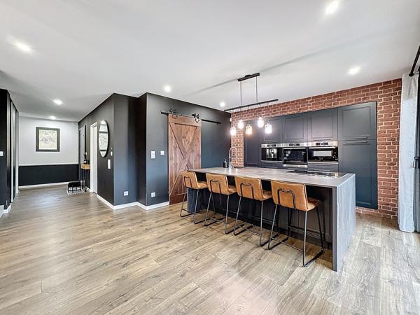 Maison 5 pièces - 177 m² Exclusivité efficity