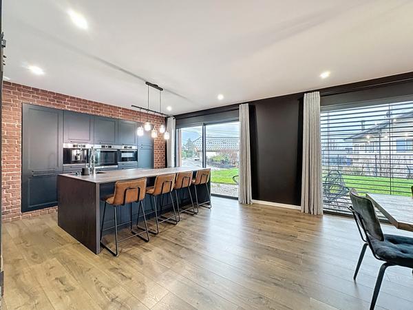 Maison 5 pièces - 177 m² Exclusivité efficity