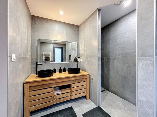 Maison 5 pièces - 177 m² Exclusivité efficity