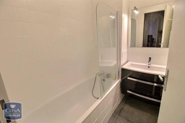 Appartement à louer 3 pièces 62.5m² Mérignac (33700)