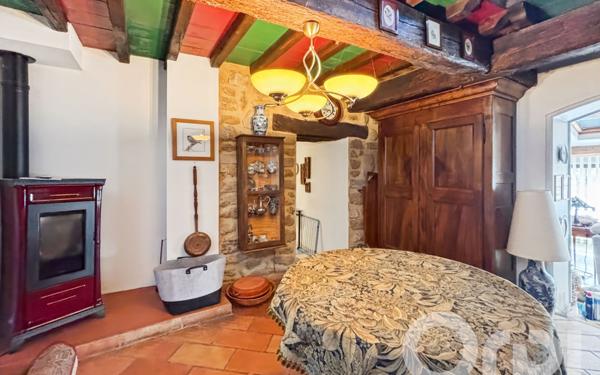 Maison à vendre    8 pièces •  Suze-la-Rousse