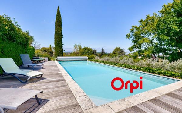 Maison à vendre    6 pièces •  Saint-Genis-Laval