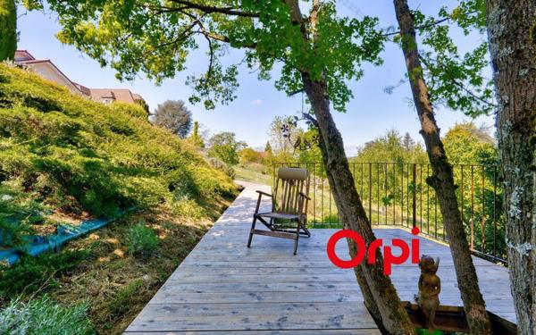 Maison à vendre    6 pièces •  Saint-Genis-Laval