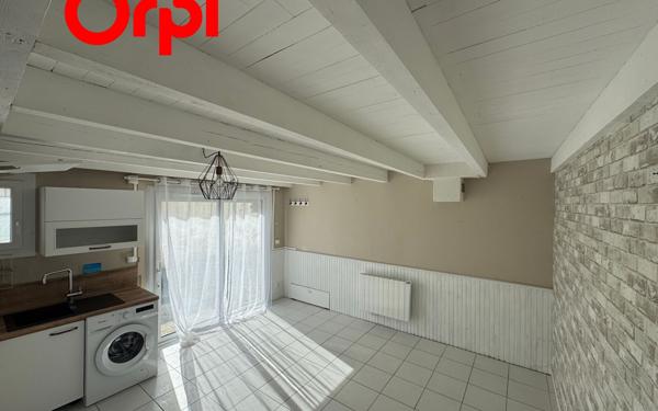 Maison à vendre    2 pièces •  Port-des-Barques