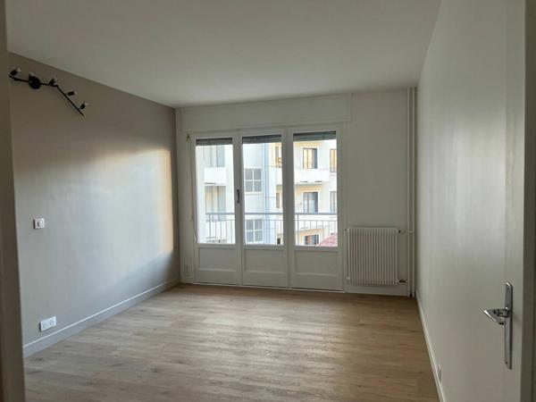 Appartement Chambery  T1-Bis 37.35 m2