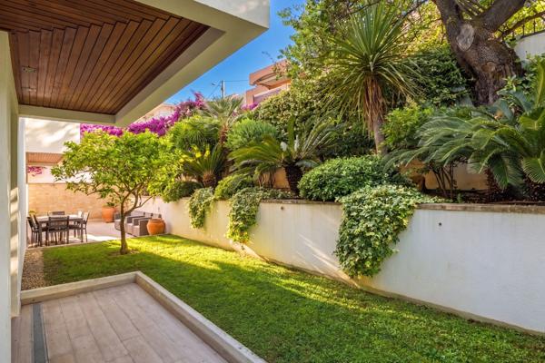 Vente Appartement de luxe Cap D'Antibes 4 Pièces 128 m²