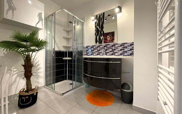 Appartement à vendre    2 pièces • 42,51 m2 Roquebrune-sur-Argens