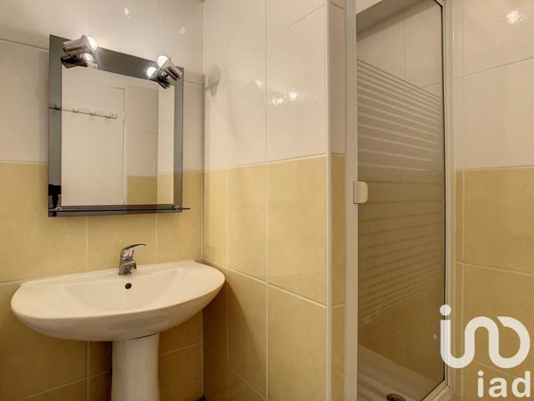 Location appartement 1 pièce 35 m² Élancourt