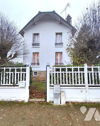 CHARMANTE MAISON sur Avenue recherchée 