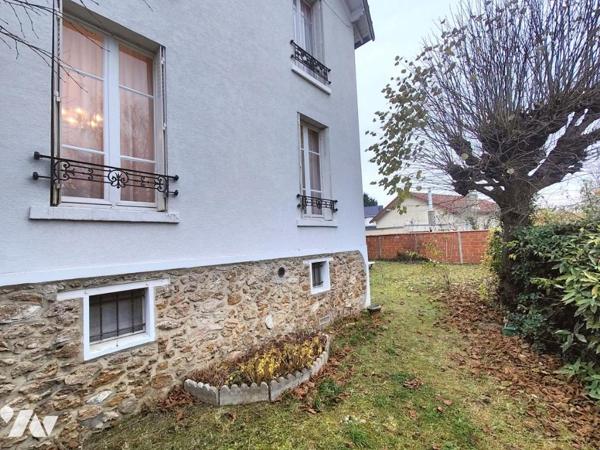 CHARMANTE MAISON sur Avenue recherchée 