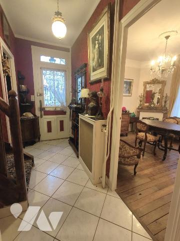 CHARMANTE MAISON sur Avenue recherchée 