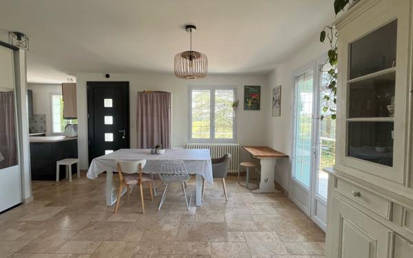 Maison à louer    4 pièces • 95 m2 Bâgé-la-Ville