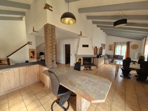 Villa 3 faces avec garage