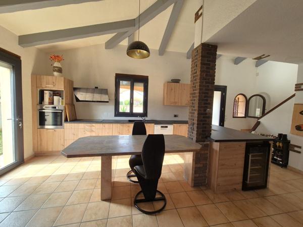 Villa 3 faces avec garage