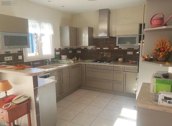 Pavillon à vendre à Marennes-Hiers-Brouage en Charente-Maritime (17320), ref : FD/JOM/26-04 Pavillon à vendre à Marennes-Hiers-Brouage en Charente-Maritime (17320), ref : FD/JOM/26-04