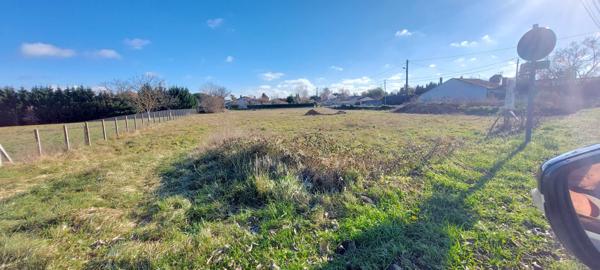 A VENDRE TERRAIN PAMIERS PLAT AU CALME