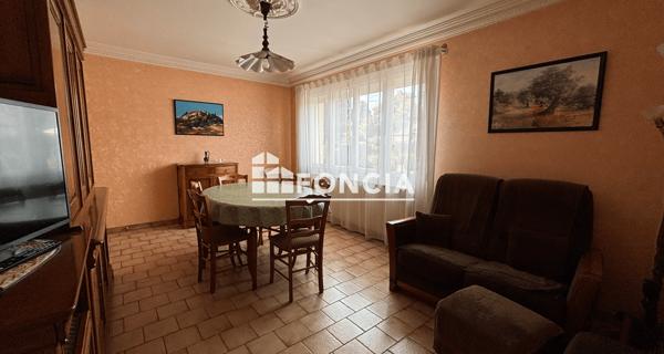 À vendre Maison 3 pièces 50 m² - Laval 53000