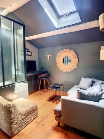 Location appartement Aix-en-Provence - 2 pièce(s) - 28 m² - 890 € par mois