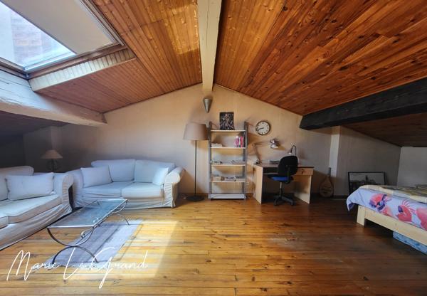 Maison
         7 pièces
        - 203 m² 290 000 €*