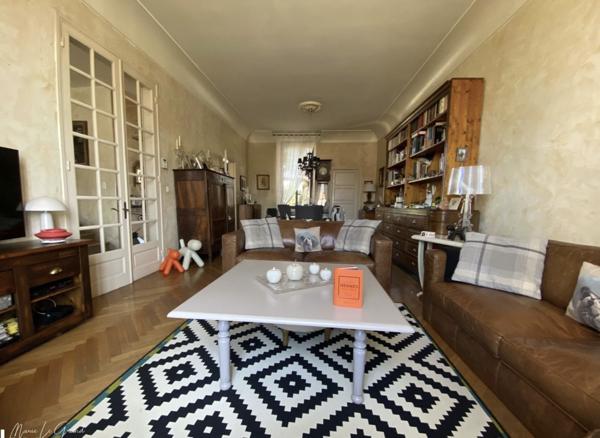 Maison 7 pièces - 203 m²