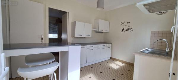 Maison de ville à vendre à Bonnétable dans la Sarthe (72110), ref : 13808/628   
CENTRE