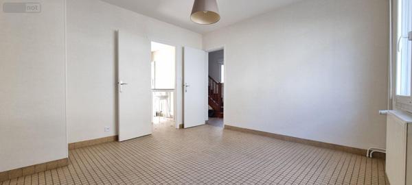 Maison de ville à vendre à Bonnétable dans la Sarthe (72110), ref : 13808/628   
CENTRE