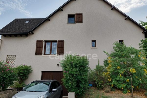 Belle maison 8 pièces sur terrain clos et arboré