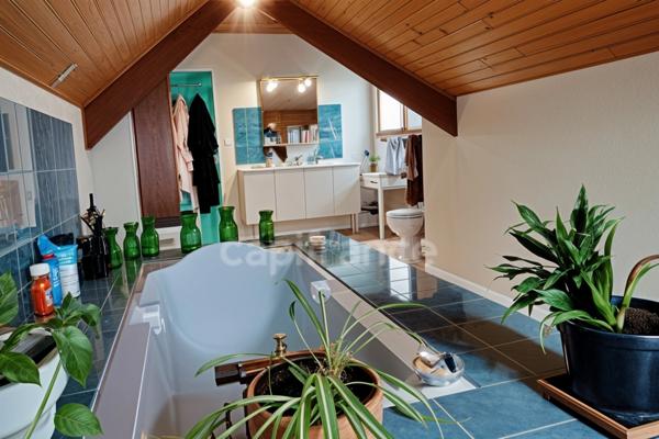 Belle maison 8 pièces sur terrain clos et arboré